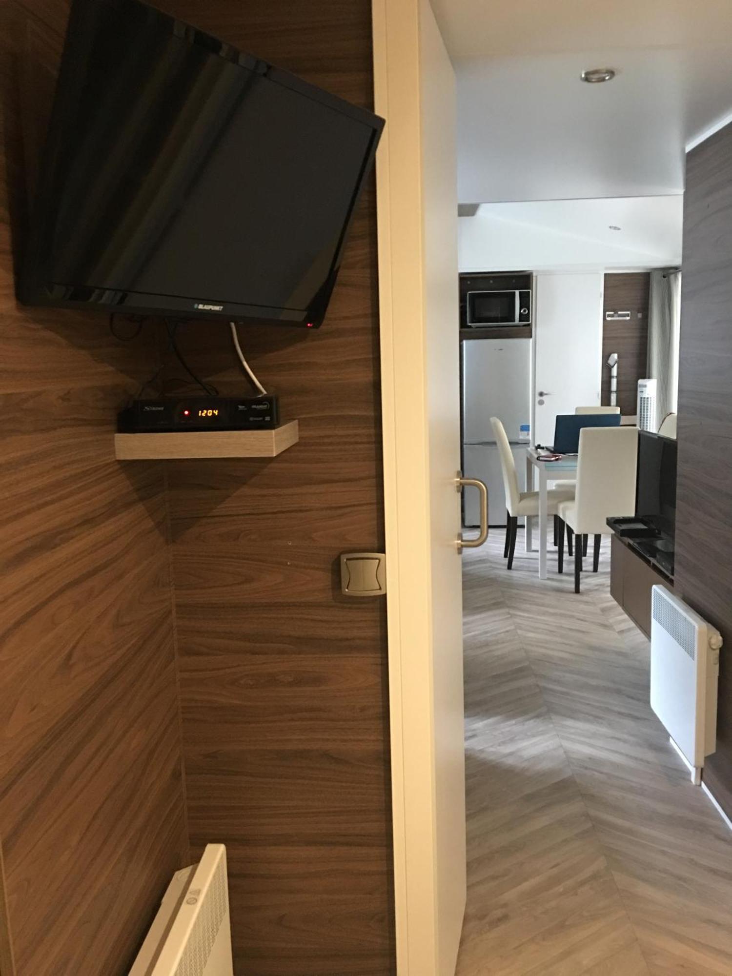 Mobilhome Familial 6 A 7 P 3 Chambres 42 M2 Saint Brevin Les Pierres Couchees Buitenkant foto