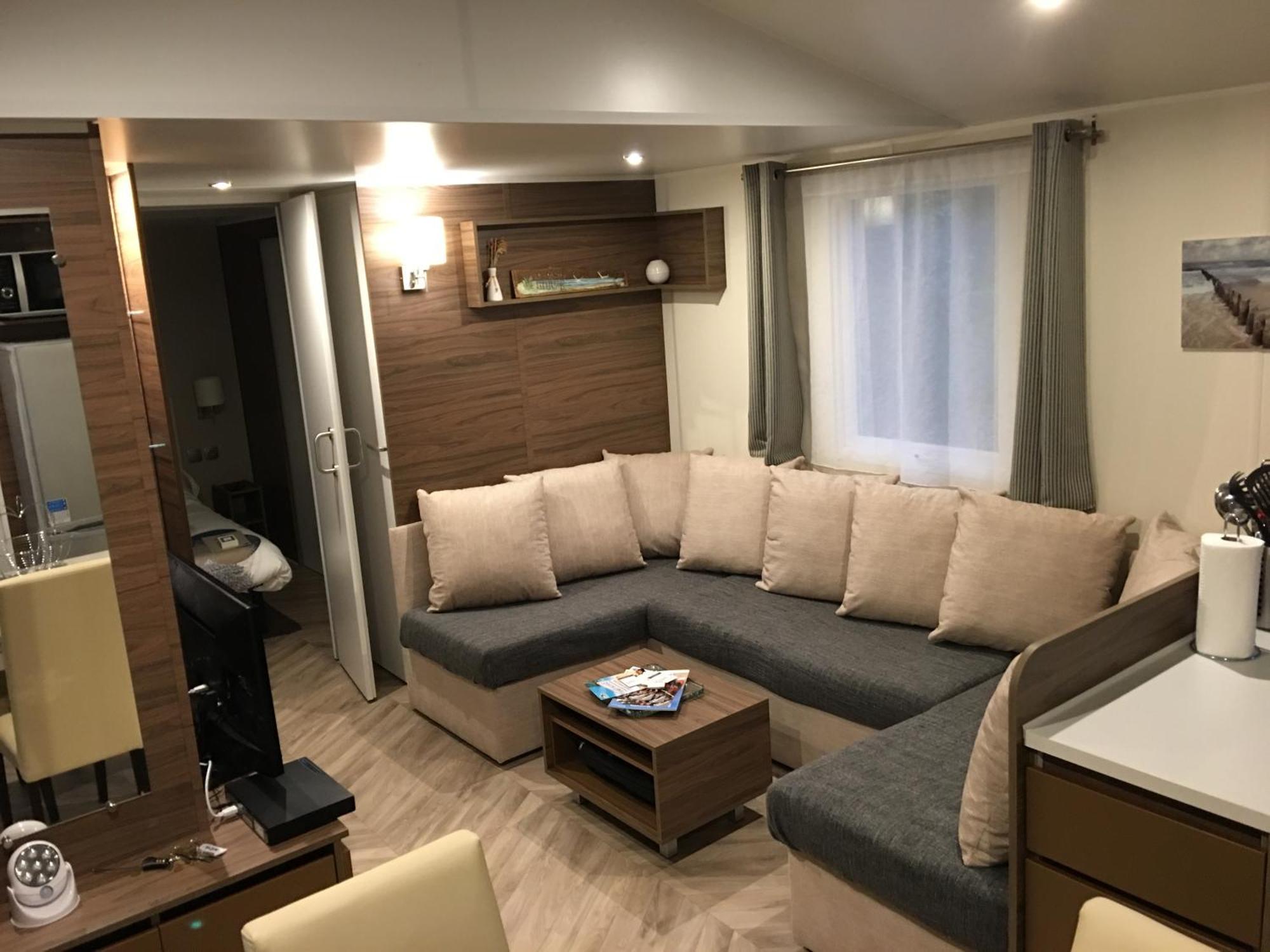 Mobilhome Familial 6 A 7 P 3 Chambres 42 M2 Saint Brevin Les Pierres Couchees Buitenkant foto