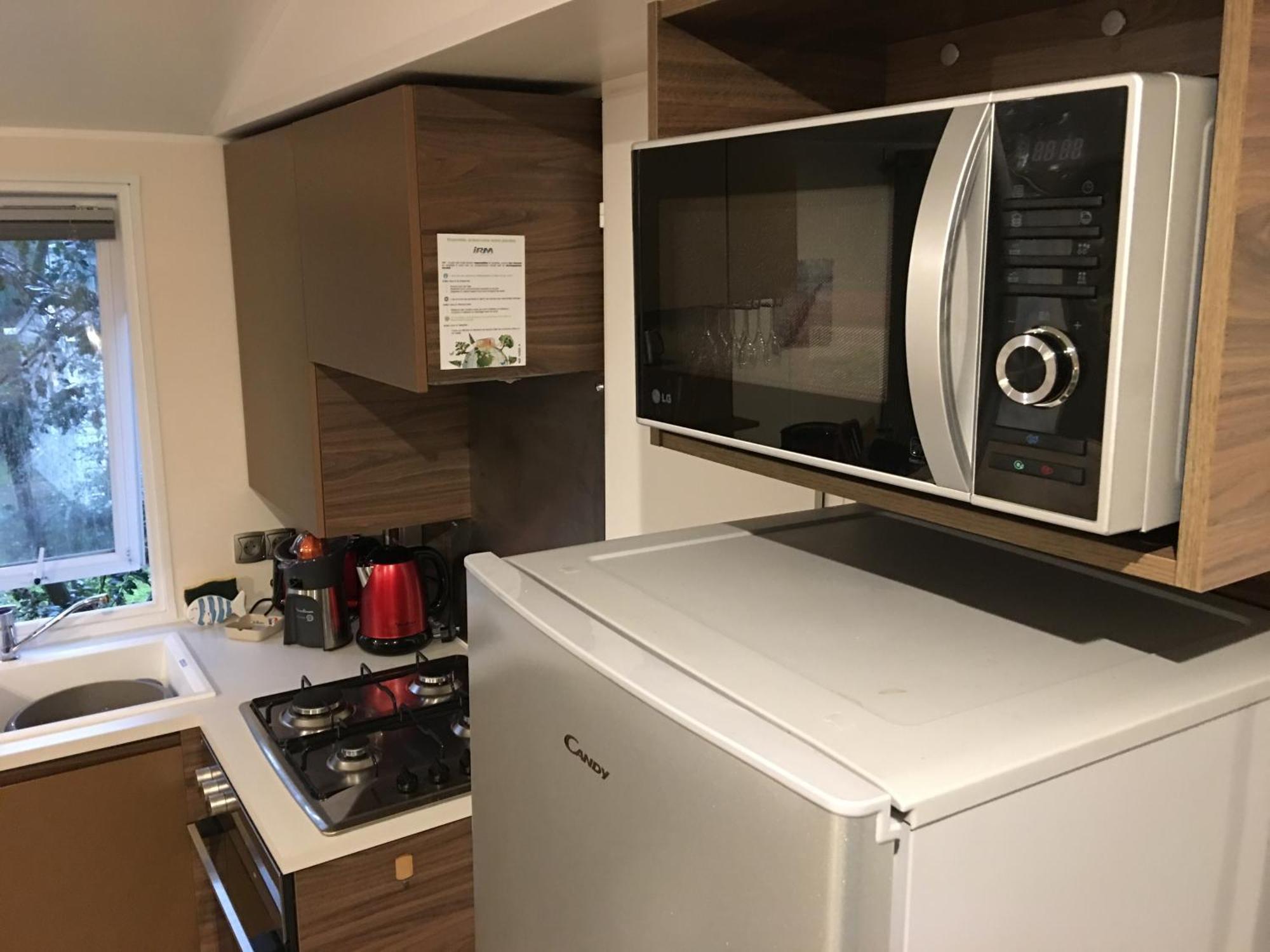 Mobilhome Familial 6 A 7 P 3 Chambres 42 M2 Saint Brevin Les Pierres Couchees Buitenkant foto